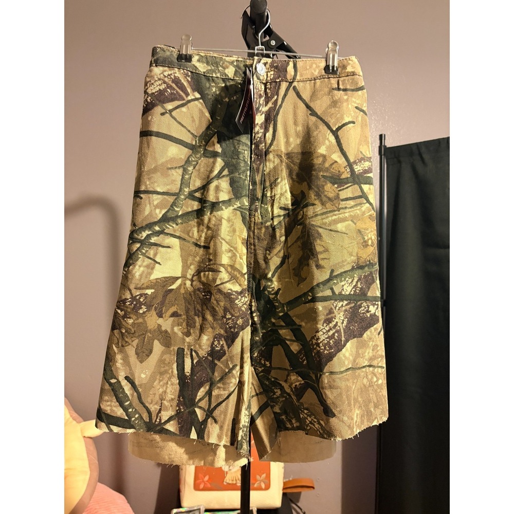 PrettyLittleThing - Khaki Camo Denim Cargo Shorts Sz 22